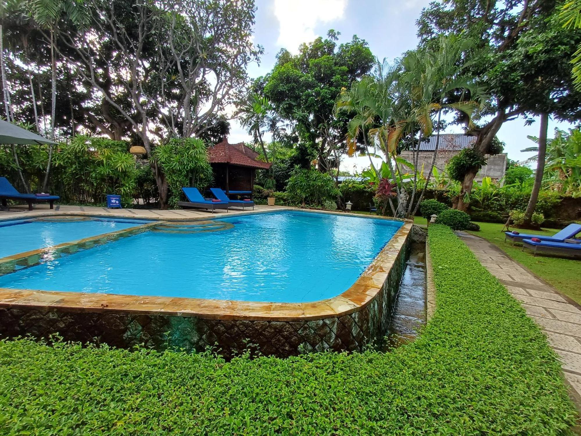 Balinda & 4* Lovina (Bali)